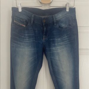 🔅 In good, gently used condition with no rips, stains, tears or pilling.